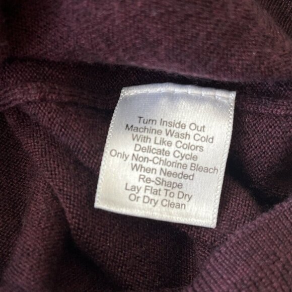 Joseph Abboud Mens XL Extra Fine Merino Wool Pullover Sweater Purple V Neck Flaw - Picture 8 of 9